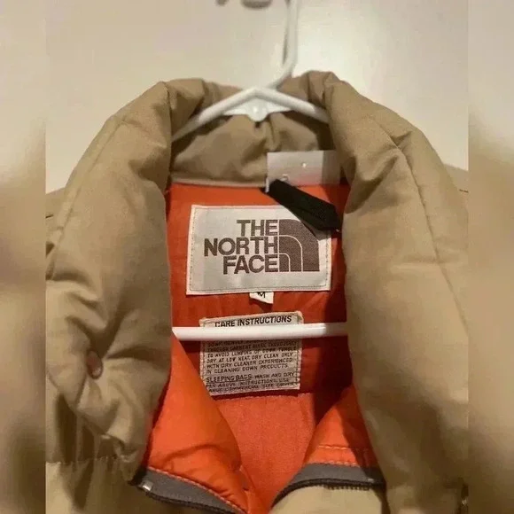 Vintage 1970’s NorthFace Gorpcore Tan Down Puffer Coat - Picture 3 of 6